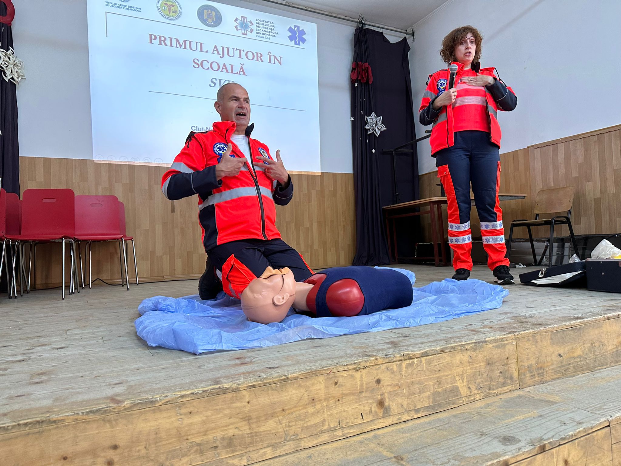 Prim ajutor 2 școală