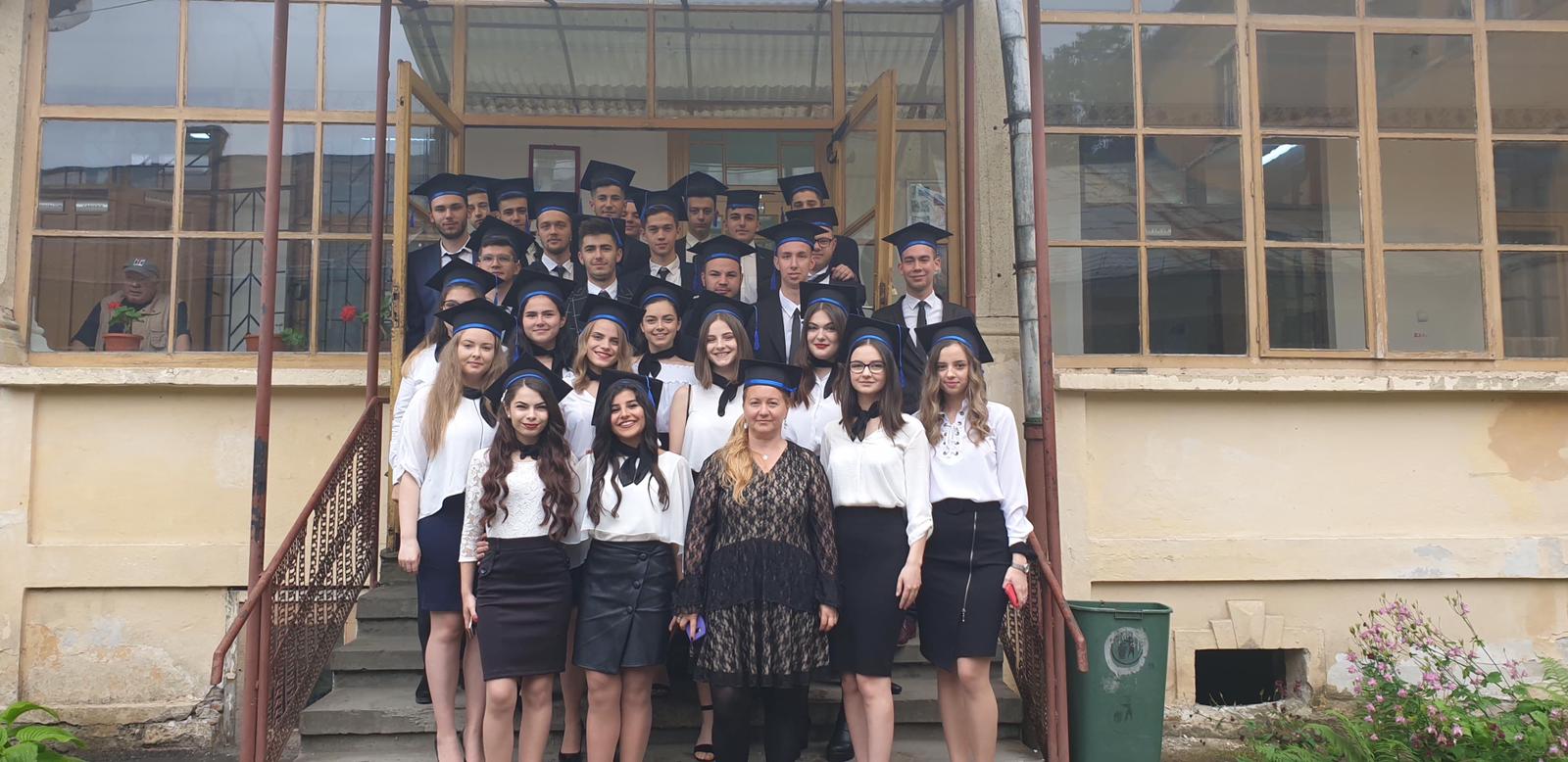 Selfie absolvenți 12B 1